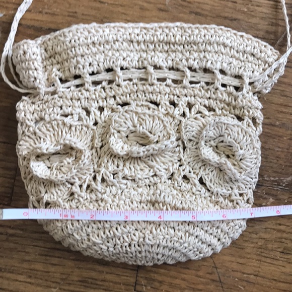 Mini straw hobo bag with drawstring - Picture 11 of 13